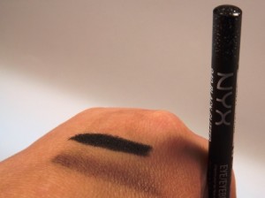 NYX 940 Black Glitter NYX 940 Black Glitter