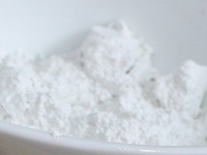 Foto Weiße Tonerde Mineralpuder - wird zum Mineralfoundation selber herstellen benötigt